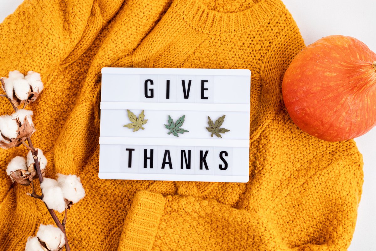 ReimerHVAC's tweet photo. There’s always something to be thankful for and today we wanted to be sure to tell you all how thankful and grateful we are for you. #HappyThanksgiving from #TeamReimer. 

#Time4SomePie #EatDrinkAndBeThankful #GiveThanks https://t.co/QHMIDOppIP