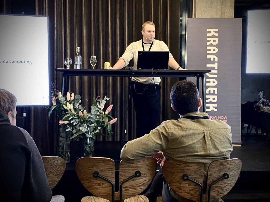 Modern Cloud Applications are secure, modular, resilient, automated, elastic and interoperable 🤓 Jannich Ibsen on building modern cloud application <a href="/Umbdkfest/">Umbraco DK Festival</a>