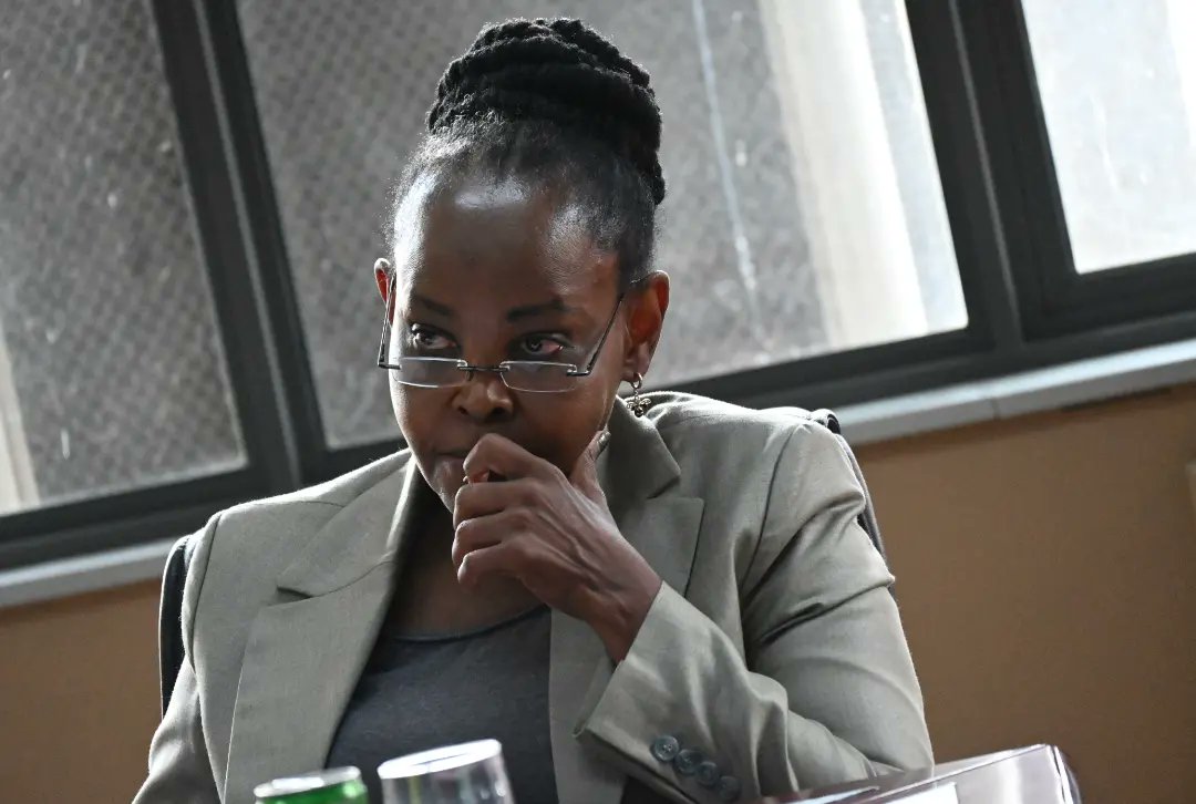 GautengSACR's tweet photo. Affirmation and honouring commitments made for the first 100 days in office.

Today MEC @Morakane_ had her inaugural meet, greet and engagement with the now formalised CCIFSA- Gauteng’s newly elected Committee led by the Chairperson Mr Thobela Dlamini... https://t.co/sOfn4XCmn7