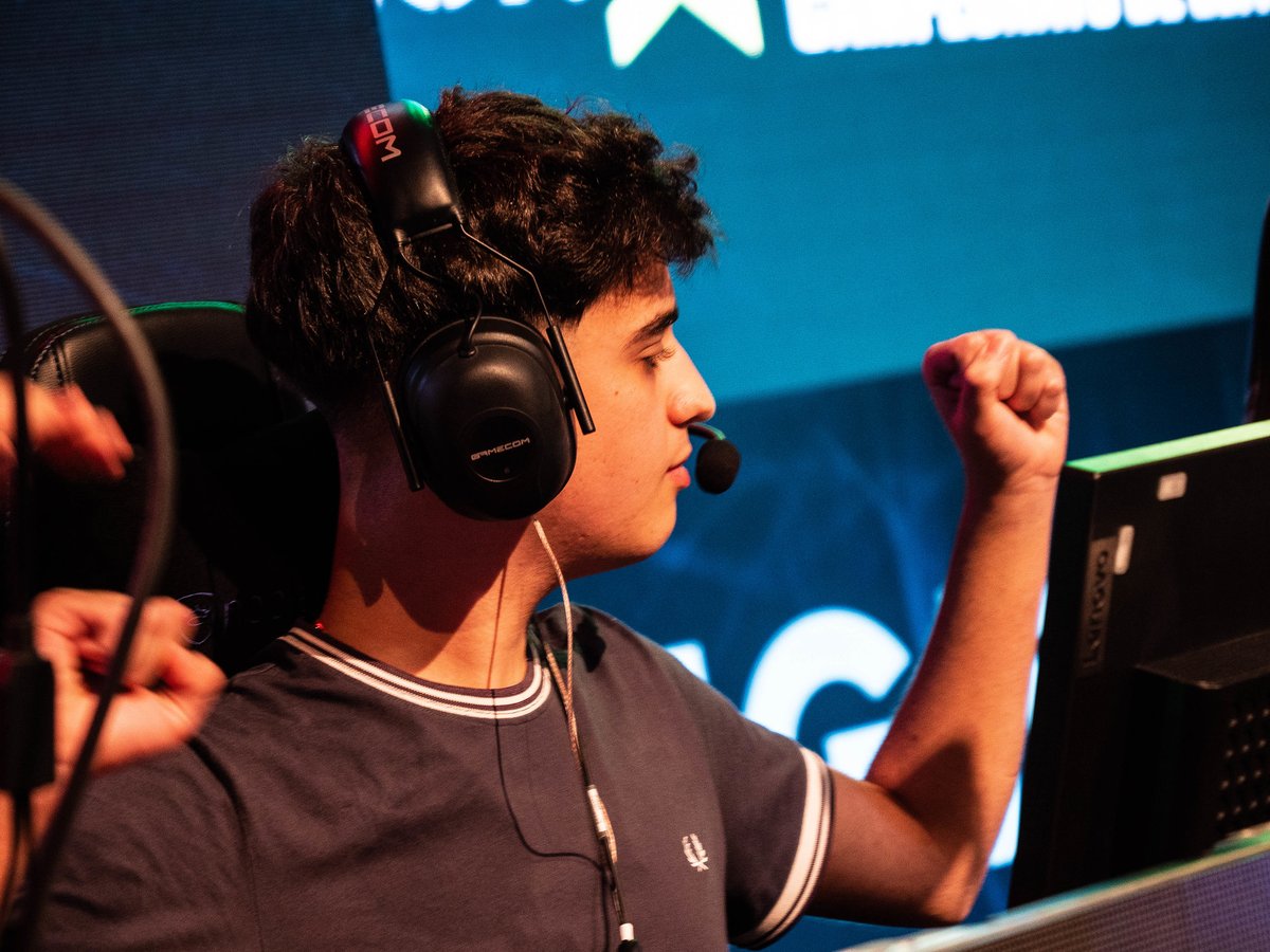 GX TOMASZY tweet media