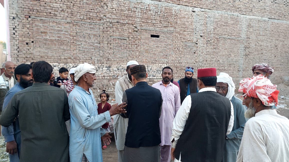 syedmujtabash's tweet photo. سید علی قاسم گیلانی کی چیئرمین ارشد انصاری کے ہمراہ حلقہ #NA157 یونین کونسل 56 آمد
کونسلر طارق سیال کے والد مرحوم کے انتقال پر لواحقین سے اظہارِ تعزیت کیا اور مرحوم کے بلند درجات کیلئے دعائے مغفرت بھی کروائی
@KasimGillani https://t.co/zegGBrqcOr