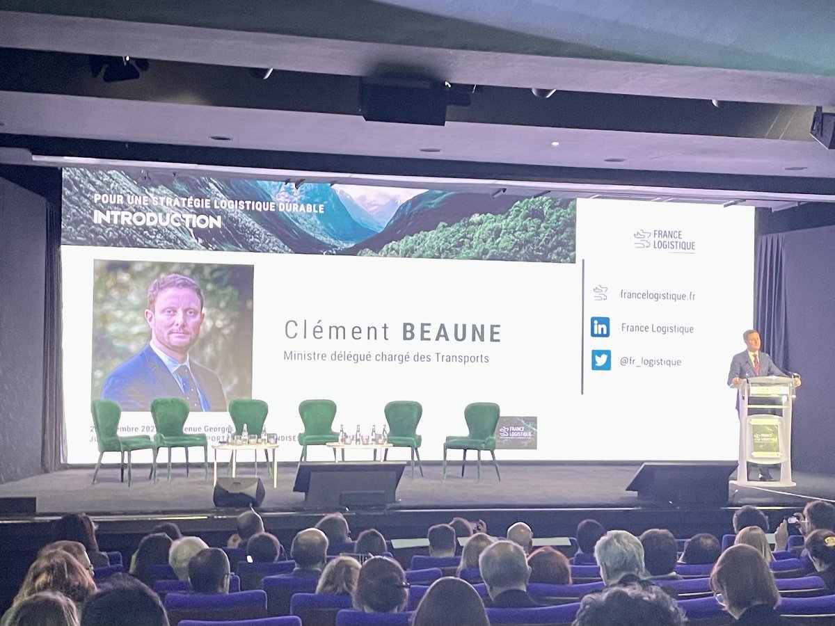 EURALOGISTIC (@euralogistic) on Twitter photo M. le Ministre délégué chargé des Transports Clément Beaune ouvre la réunion sur la Stratégie logistique durable : " C'est d'une vision stratégique dont on a besoin pour la logistique ... ". M. le Ministre délégué chargé des Transports Clément Beaune ouvre la réunion sur la Stratégie logistique durable : " C'est d'une vision stratégique dont on a besoin pour la logistique ... ".