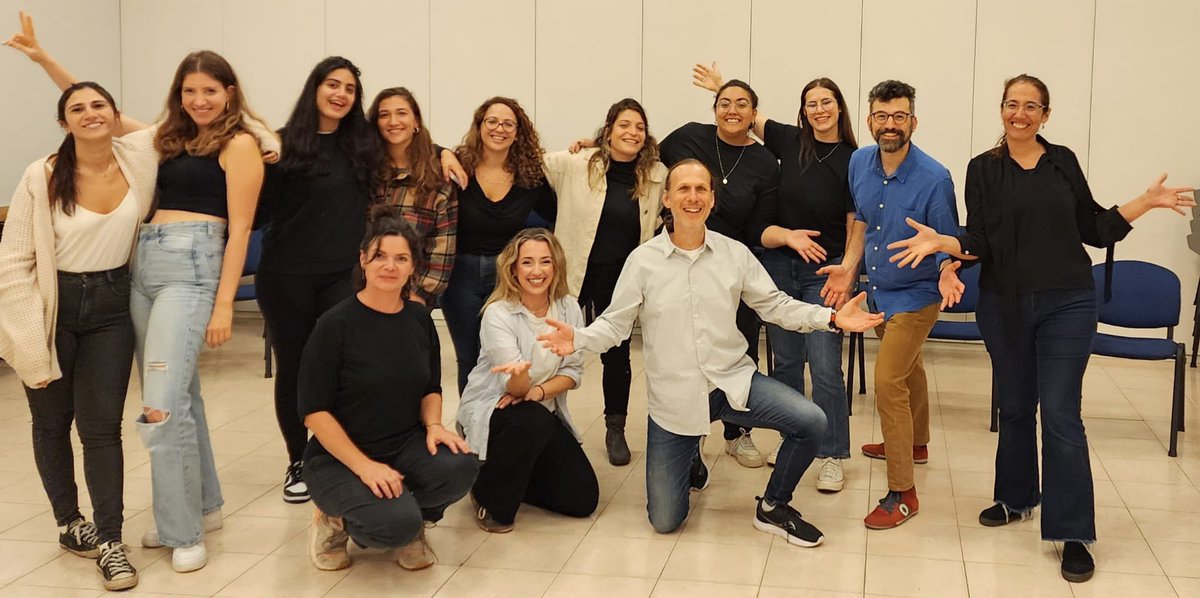 CanLab_'s tweet image. Co-research of Neuropsychology, cognitive &amp;amp; drama psychologists may sounds like a start of a joke, but it&apos;s not for us! Just finished an amazing improvisation workshop with @YuliaGolland &amp;amp; Dr. Keisary for preparing us to begin🤜🏻🤛🏻