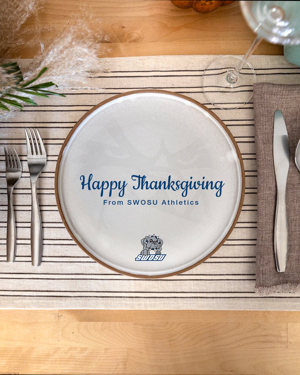 Thankful to be a Dawg.

🐶x🦃

#HappyThanksgiving