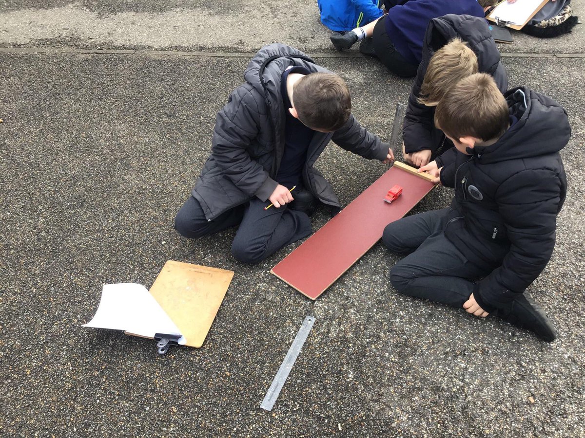 GCA_learning's tweet photo. Elm class have been investigating which surface makes the best car ramp in their Science lesson today. They have been learning about friction so weβre able to make predictions and then explain why some surfaces slowed their car down #GCAscience @Mr_CPettit https://t.co/BuWi44ln5m