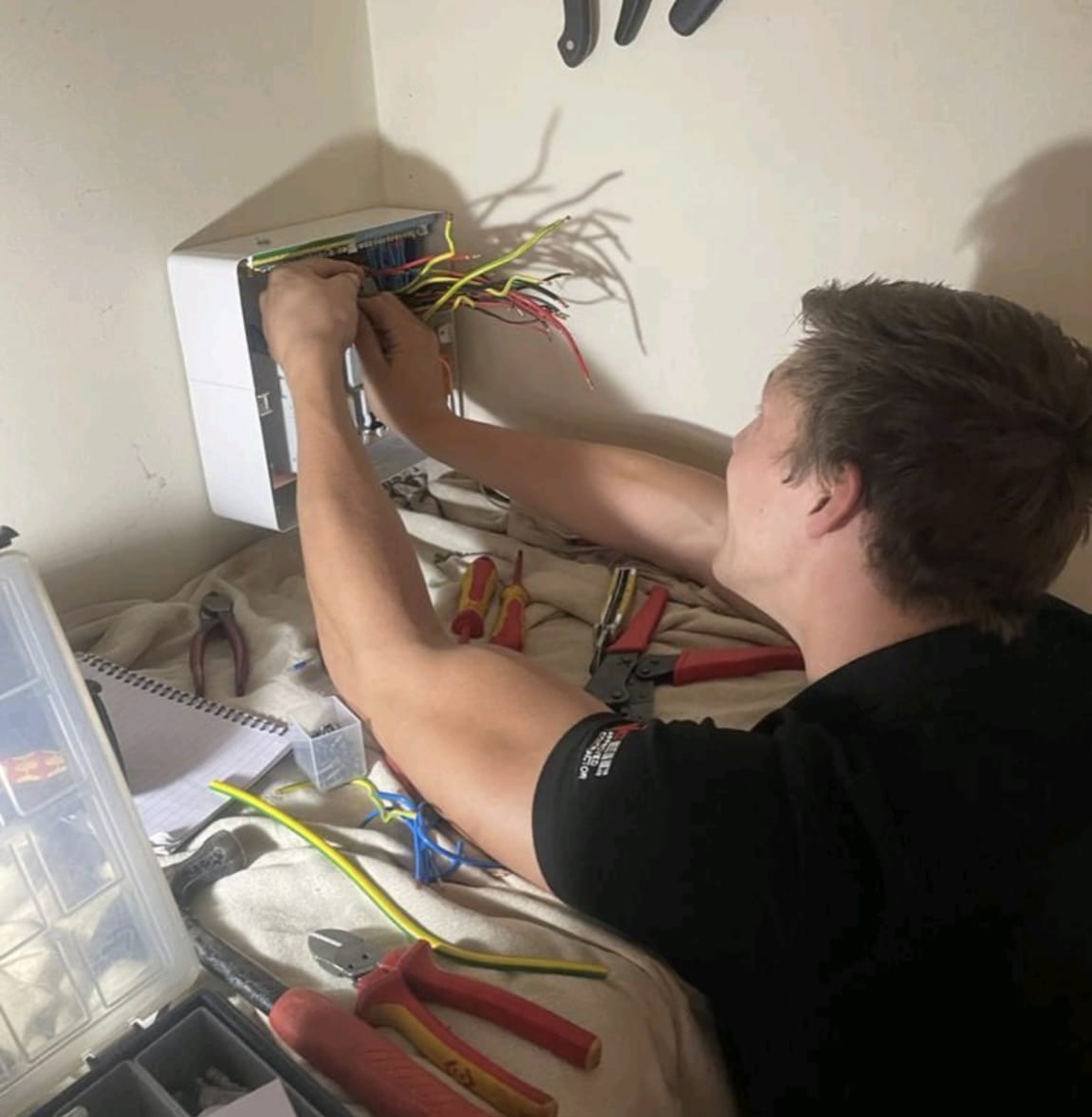 Goodridge_Elec's tweet photo. One of our Year 2 Apprentices, 27 year old Caleb, completed his first solo distribution board change last week. He was given this job, based at a private residence in Leominster, to complete on his own for the first time, overseen by Electrician, Chris. Congratulations Caleb! https://t.co/yHZ60LbFm4