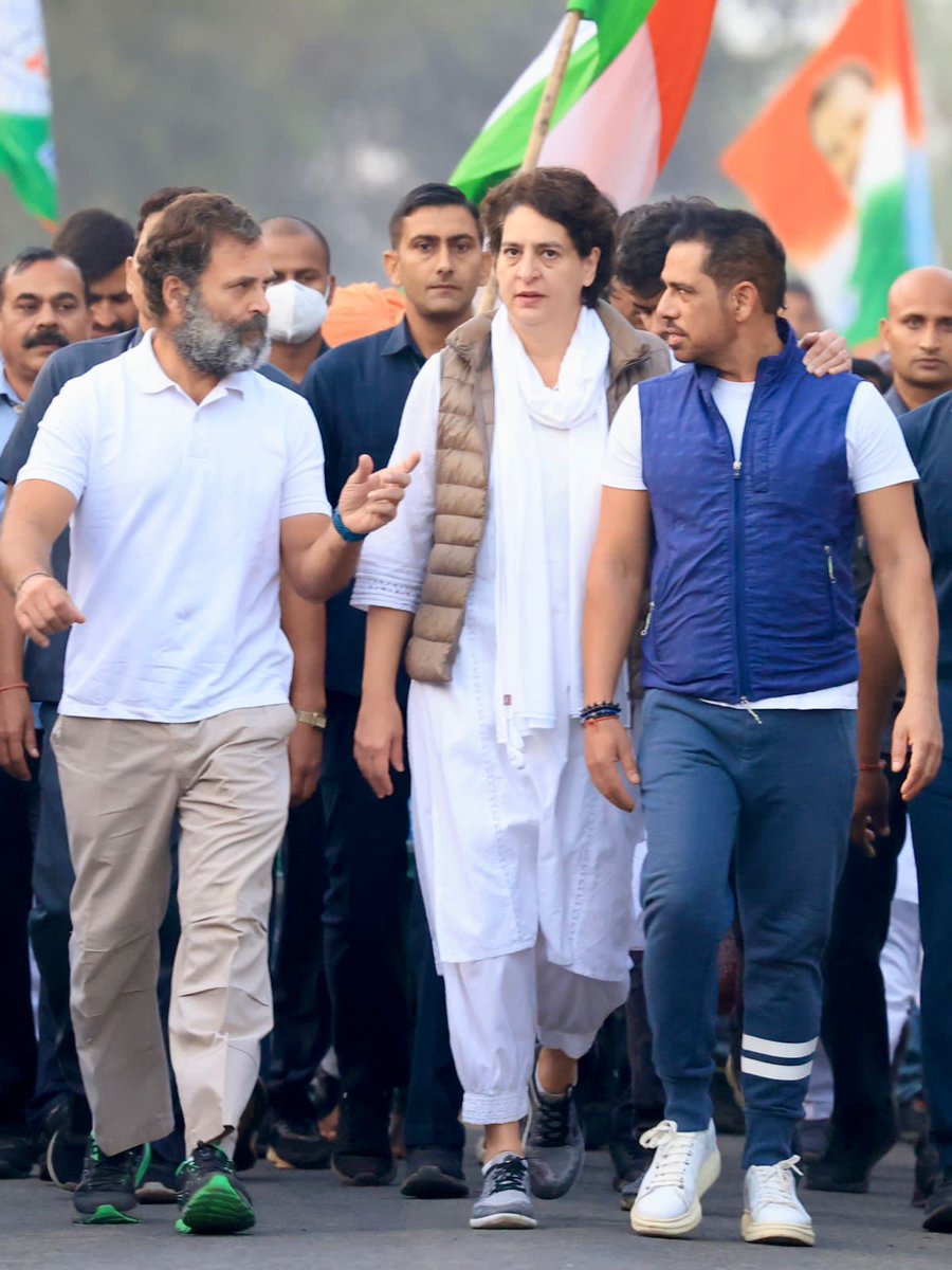 gauravbhatiabjp's tweet image. अब आया काली दाल का धनिया 
💥🔥😂
#BharatTodoYatra