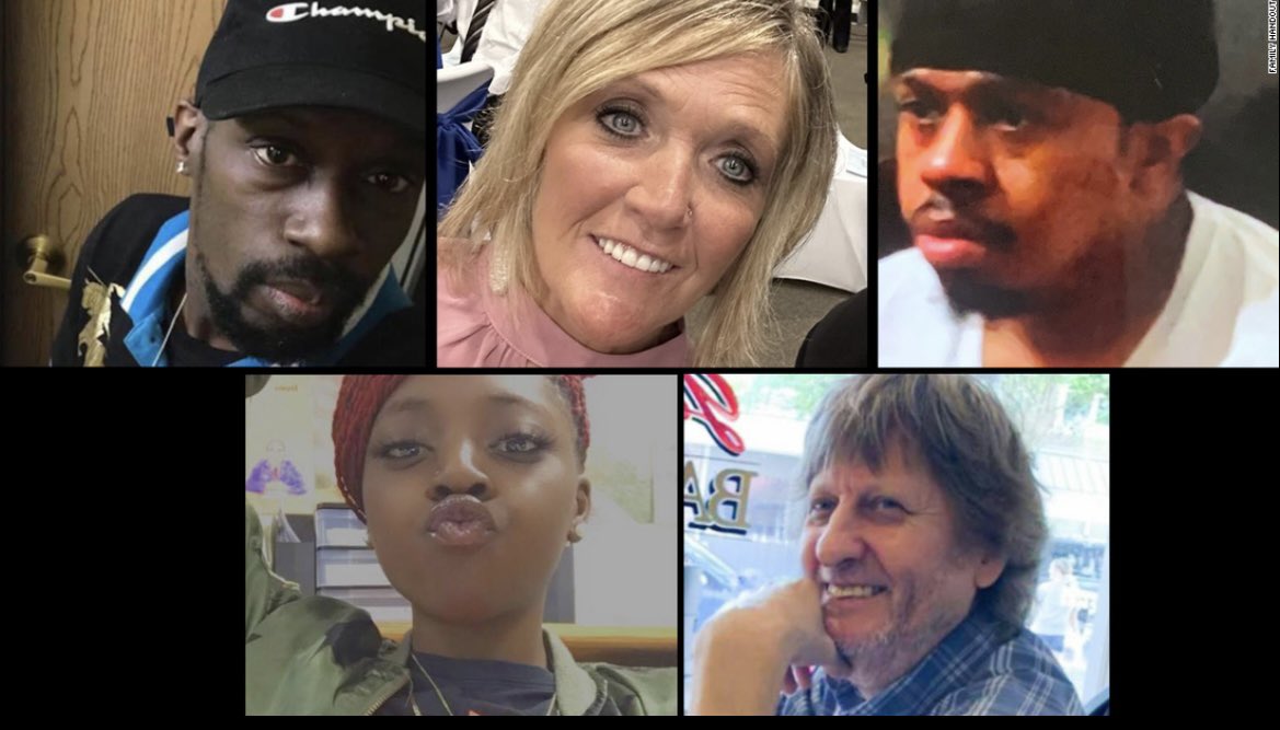 DrVBSheppard's tweet photo. I have have much for which I am thankful. My fam and friends shop at that Walmart. No one I know was shot (this time). But we care about violence against ALL right?? #lifeoverpolitics
#myfaithacts #chesapeakewalmart
#hittinghome https://t.co/hKpClEIVhr