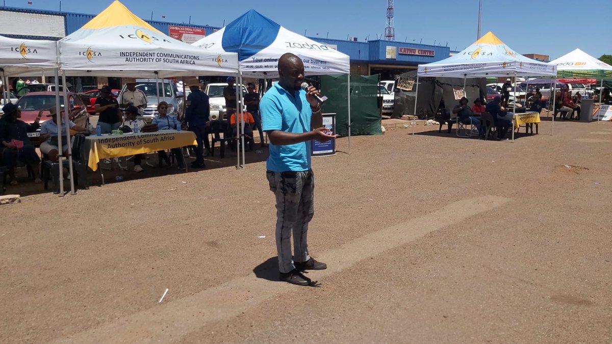 dotZADNA's tweet photo. We conclude our visit to the Kathu Shopping Centre alongside @ICASA_org.
We engaged the community of John Taolo Gaetsewe and discussed the importance of a strong online presence and what it means to have a .za domain name.
#dotza #domainnames #onlinepresence https://t.co/jlLd2cvZig