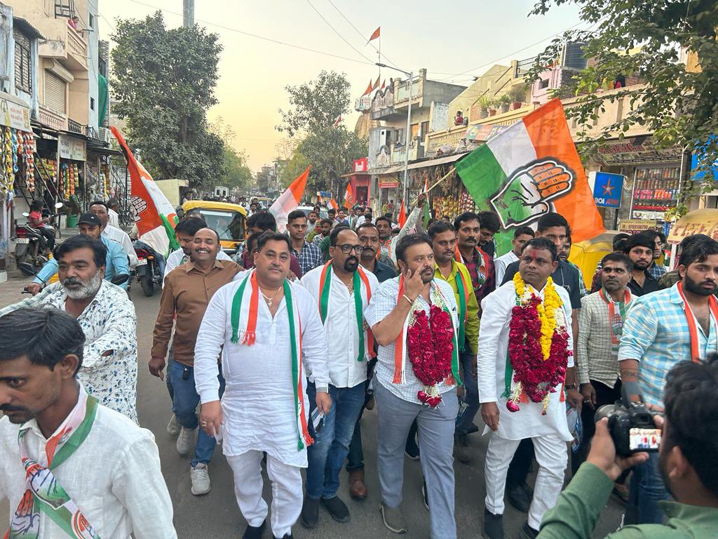 IG_Gohil_'s tweet photo. Campaign for Amraiwadi congress candidate dhammbhai pate https://t.co/iaSExZa7Ed