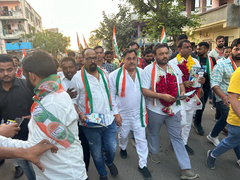 IG_Gohil_'s tweet photo. Campaign for Amraiwadi congress candidate dhammbhai pate https://t.co/iaSExZa7Ed