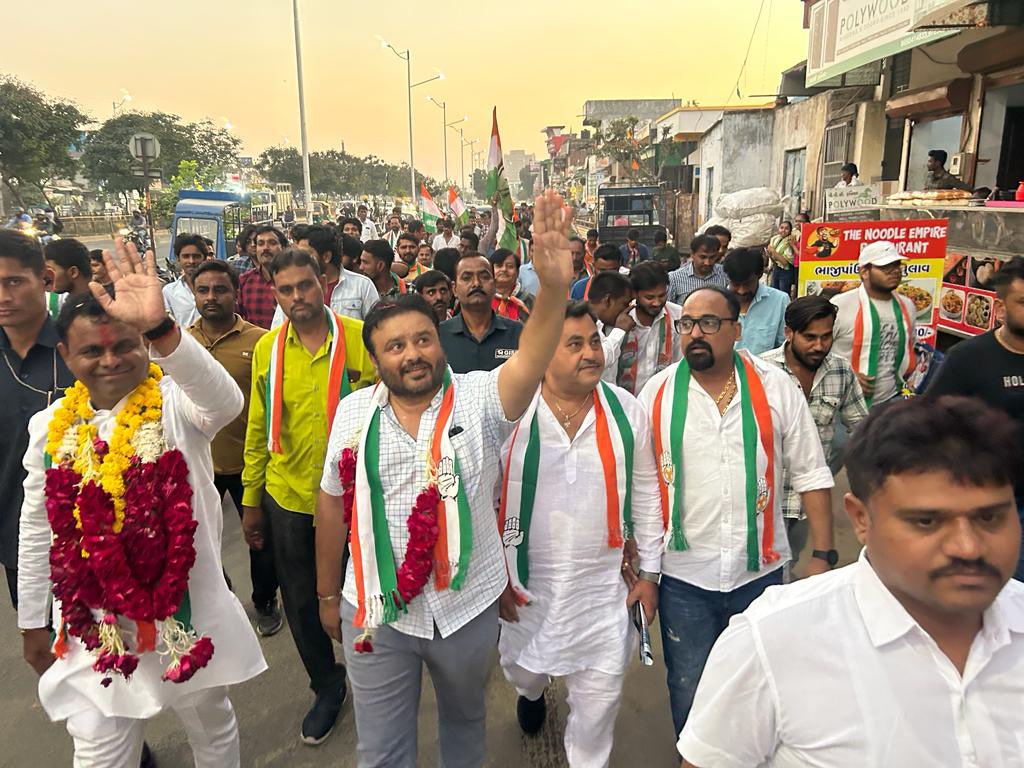 IG_Gohil_'s tweet photo. Campaign for Amraiwadi congress candidate dhammbhai pate https://t.co/iaSExZa7Ed