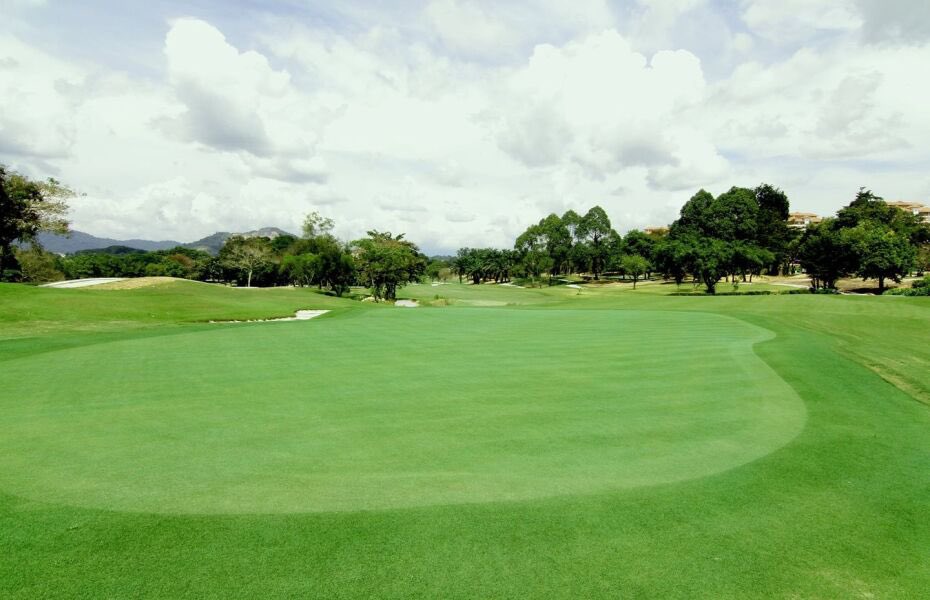 Asrul Muzaffar🇲🇾 on Twitter "Sungai Long golf course is designed by