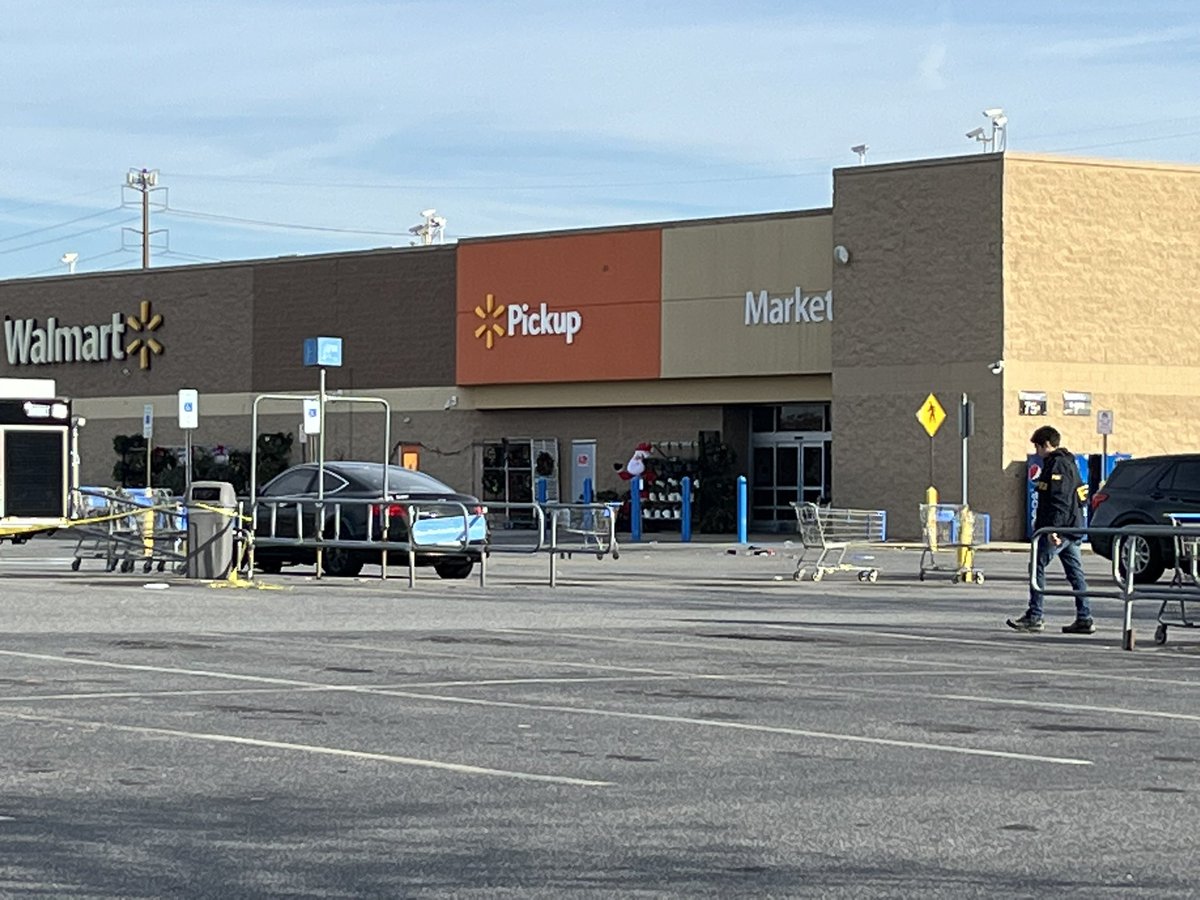 Mark Meredith on Twitter "The FBI remains outside the Chesapeake, VA