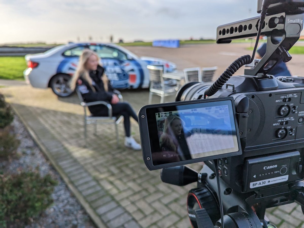 buffoon_media's tweet photo. Behind the scenes filming with The Trade Centre in Bedford today ๐ฅ ๐
The umbrellas are on stand-by for any unwelcome showers!
#Filming #ContentCreation #Advert #VideoProduction #AdvertProduction #TradeCentre https://t.co/OfAMJwhtbc