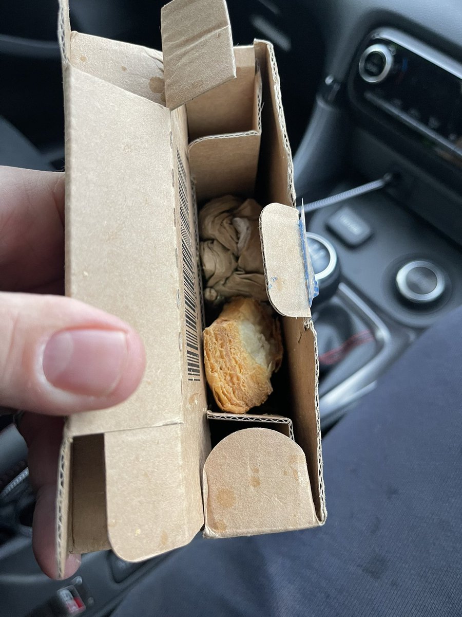 jamescopperwait's tweet photo. So had some fun this week with @Apple @AppleUK_ when my new iphone turned up. Either @dpd courier or @dpd collection point shop @postoffice #croxleygreen stole it and left me this, and apparently this is now my problem? https://t.co/i0hBD70Bd5