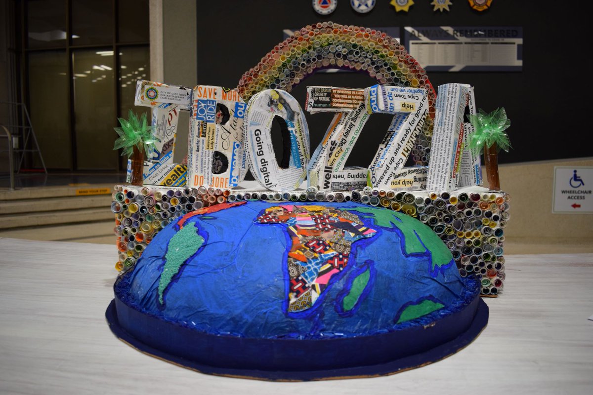 Hope of a Cleaner Future.

The City of Cape Town opened a new Waste to Art Expo at the Civic Centre linked to the Festive Lights Switch-On Event this weekend, with works created by Grade 6 and 7 students. 

Read more: bit.ly/3gykmBO

#CTNews