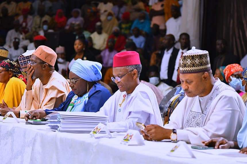 madammofficer's tweet image. Gafa Masu garin wato Ina nufin sabon gomnan mu na gobe @ubasanius da matemakiyarsa @DrHadiza tare da uban siyar Jahar Kaduna wato @elrufai @GovKaduna me guduman fasa karya...kin shiga uku #PDP another #Murus kakeji Alaji 🔥🔥🤣😃😜

#ubanyaraubanmanya 
#Ubasani2023 
#ubamama