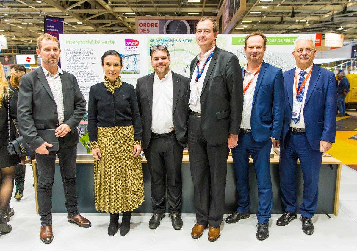 Parce que <a href="/ConnectGares/">SNCF Gares & Connexions</a> est la porte d’entrée vers le train et les mobilités durables, nous devons favoriser la complémentarité des modes de transports individuels et collectifs. Une stratégie que nous favorisons quotidiennement et que j’ai abordé au <a href="/salondesmaires/">Salon des Maires et des Collectivités</a>