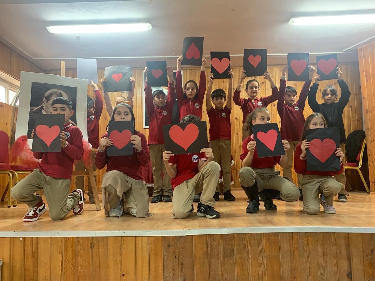 pendikbuharaio's tweet photo. Okulumuzda 24 Kasım Öğretmenler Günü öğretmenler günü özel kahvaltımızla başlayarak okulumuz konferans salonunda yapılan programla devam etti. Başta başöğretmenimiz Mustafa Kemal Atatürk olmak üzere tüm öğretmenlerimizin öğretmenler gününü kutluyoruz. 👏🏻🎊 https://t.co/HrOT2quaMB