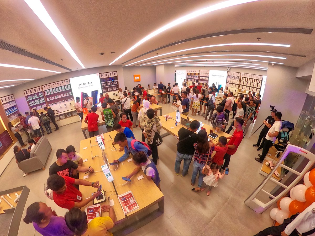bcbawards's tweet photo. ICYMI: If you're looking for great deals on @Xiaomi_PH products, then the Xiaomi store located at Ayala Central Bloc Cebu City is the place to be. #MiPH #XiaomiPH #Cebu
https://t.co/4zP0q49q5w https://t.co/BOWzksMc9A