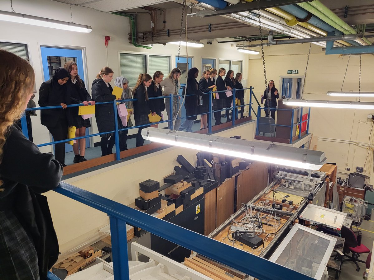 Howard_STEM's tweet photo. Yesterday saw our STEM Scholars have their first mentoring session with Women’s Engineering Society at Surrey University. Thank you to the society for inspiring the next generation of Women in STEM. #WES1919  #STEM #WomeninSTEM https://t.co/QvBcOVVEYk