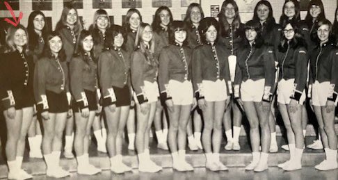 CynthiaDWorth's tweet photo. Let’s Have A Parade 🥁
Love a Parade, especially this one!
Marched in many of them - leading the Staunton, Illinois Marching Bulldog Band
#ParadePerformances
#DrumMajorette
#HighStep
#MarkingTime
#DrumCadence https://t.co/FSeRGkFu0J