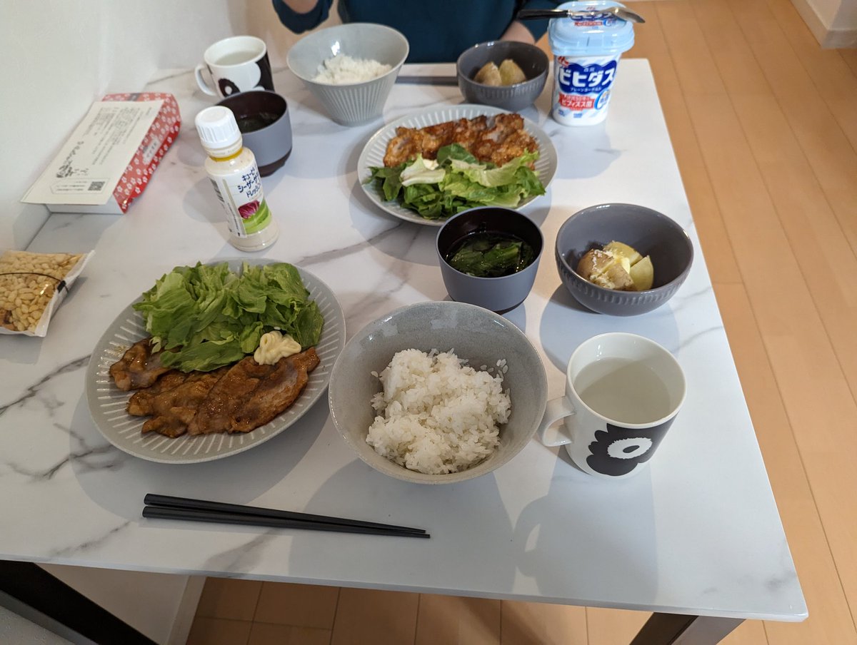 ABCht7991's tweet photo. ここ最近の彼女のご飯 https://t.co/Y5jgplAlka