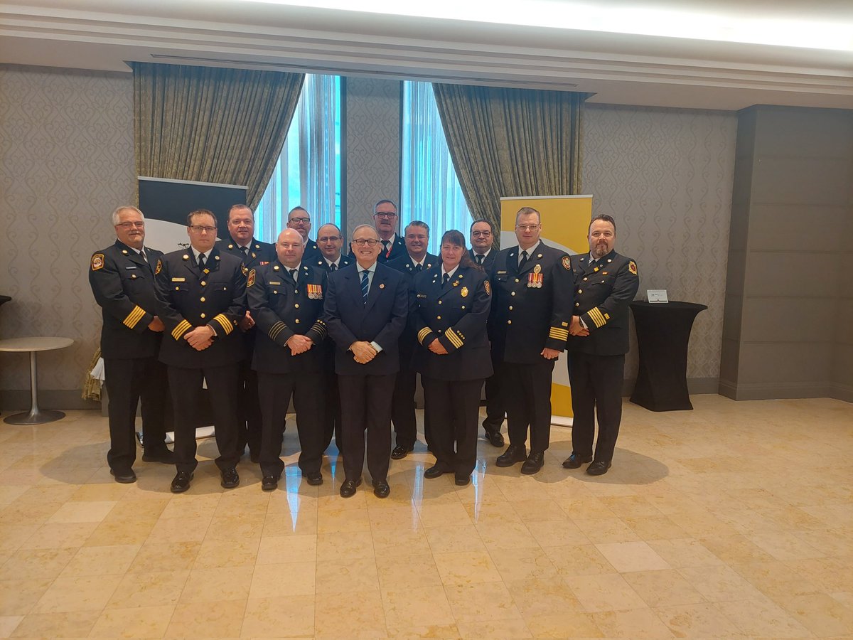 ONFireChiefs's tweet image. Always a pleasure to discuss fire and life safety issues with #Ontario's Solicitor General @MPPKerzner 

We're honoured to have you take the time to join us today. Thank you.