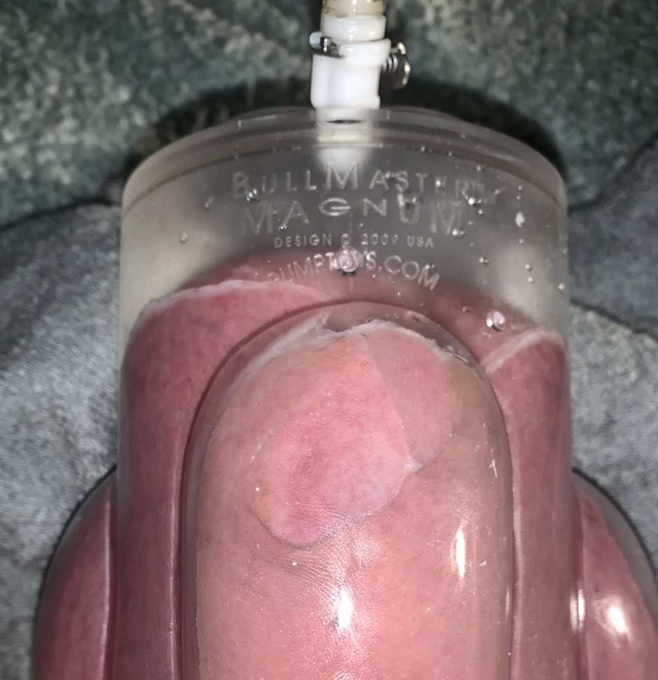 Nothing better than stuffing on Thanksgiving… stuffing a Bullmaster Magnum that is! #happyTHICKSgiving