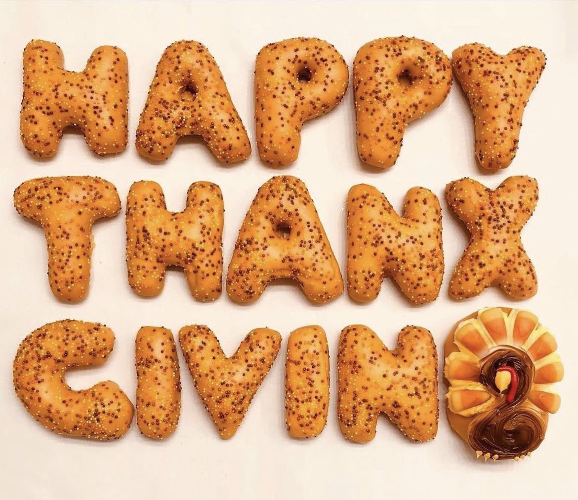 🦃 
#HappyThanksgiving everyone!

I’m so very grateful for the amazing #donut love and support you all have given me. I really appreciate you! Cheers!