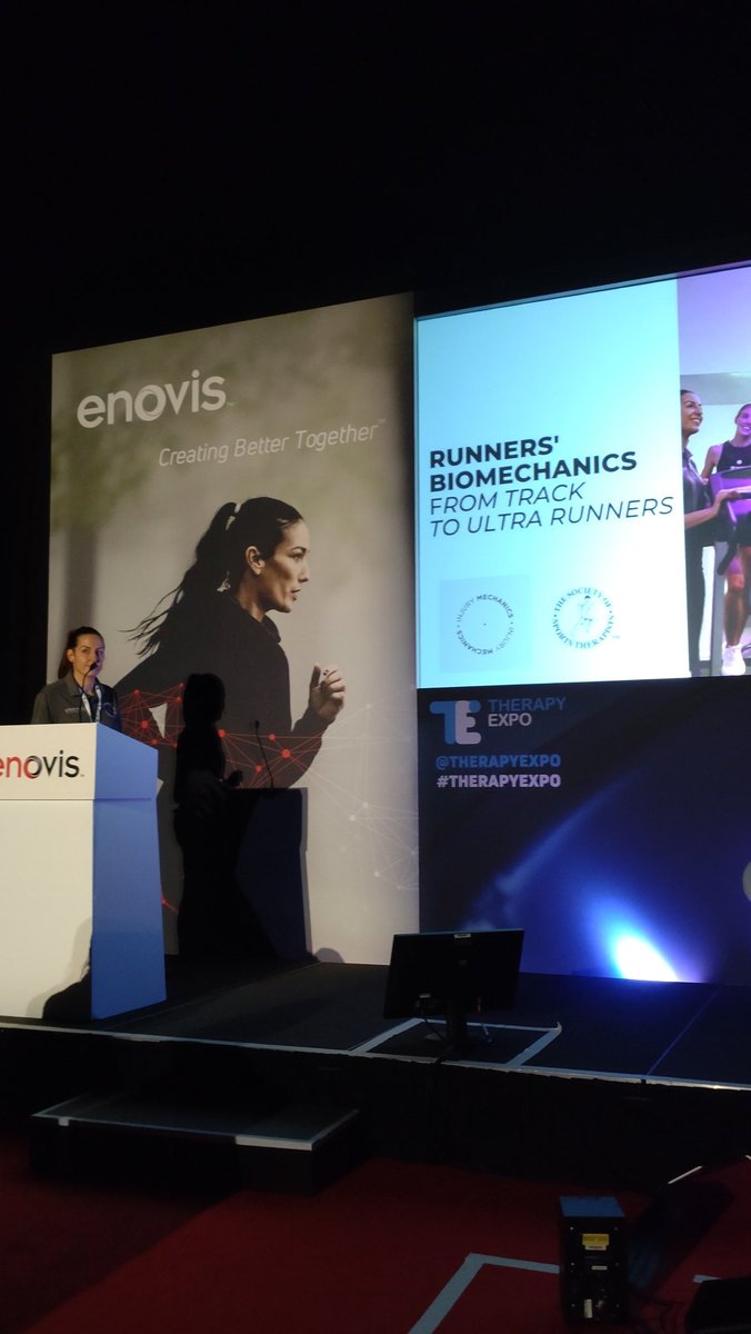TheSSTofficial's tweet photo. A full house for #SSTMember @StannersMSc here at #TherapyExpo expertly guiding us through runners biomechanics #SportsTherapy #Running #Biomechanics https://t.co/LhKDYZpbWQ