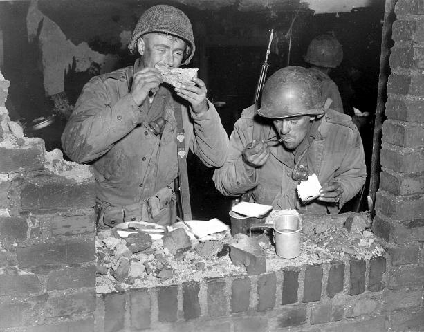 RealTimeWWII tweet picture