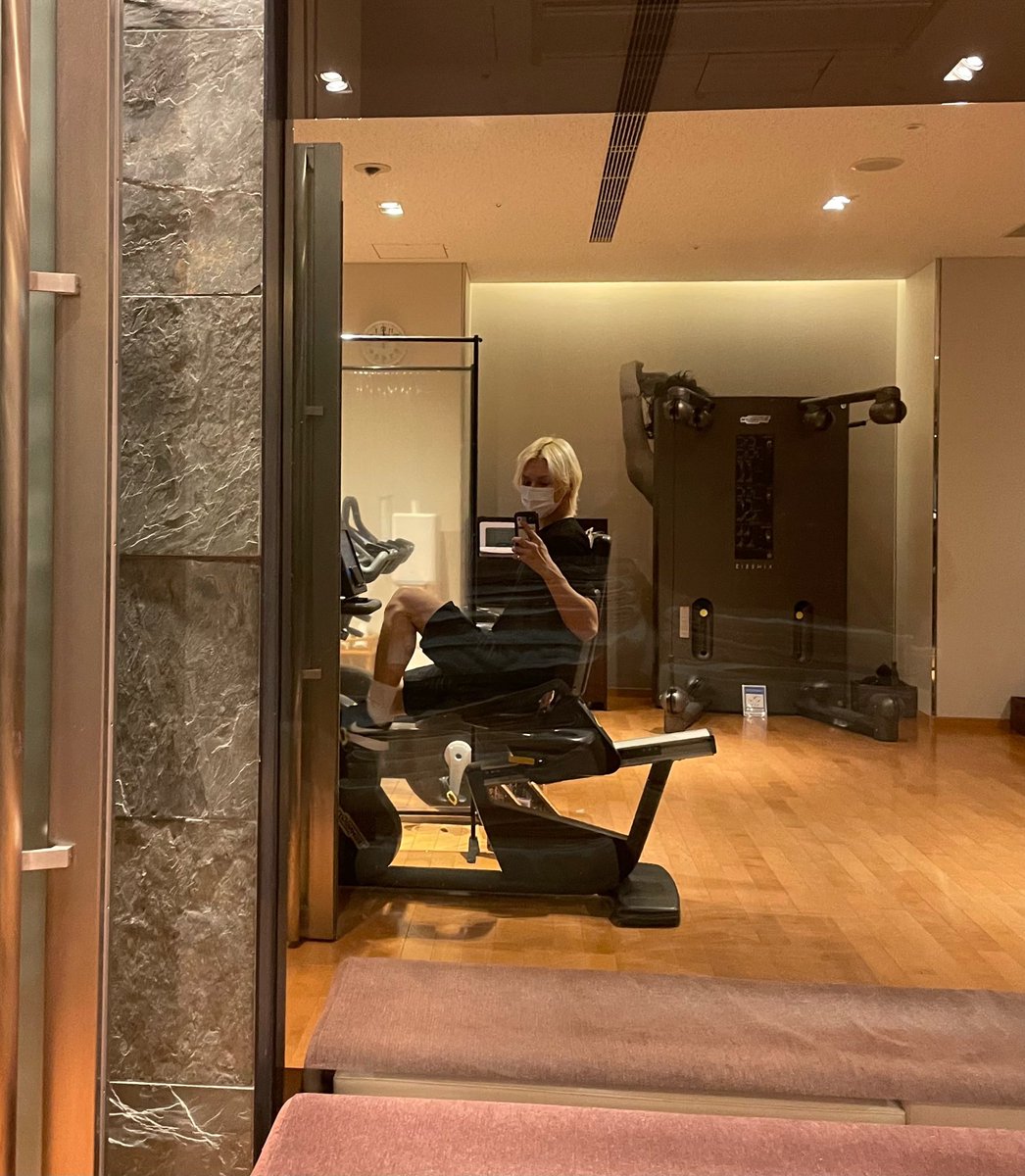 HUI1nG_'s tweet photo. 221124 #준휘 위버스 🆙

유산소Day~ https://t.co/f7PN9ZgHOW