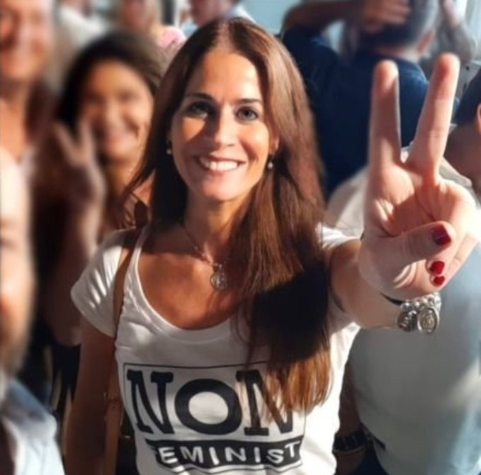 Siguien62124986's tweet photo. #YoConCarlaToscano https://t.co/nofeLg6RS6