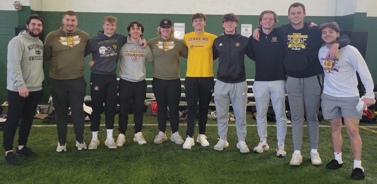DLSPilotsAlumni's tweet photo. Thanks to all the alumni who attended yesterday's @DLSFootball_MI practice! It was a great showing of support of graduates from a myriad of years!

Also, thanks to Keith Karpinski, '84, for talking to our boys &amp; getting them ready for tomorrow's @MHSAA Div. 2 state title game! https://t.co/oA31QFm46h