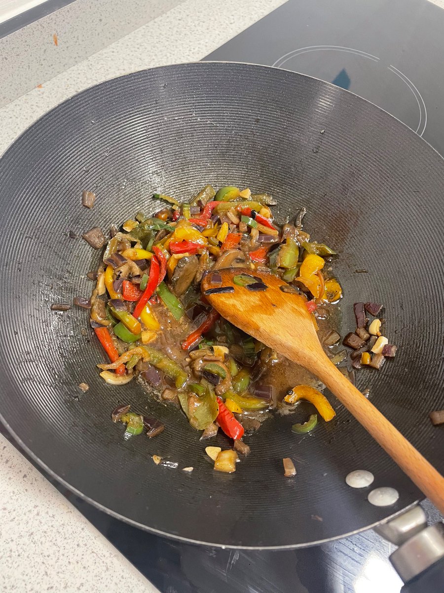 ActToan's tweet photo. Stir Fry Anyone?? https://t.co/HDsMQqBN0m