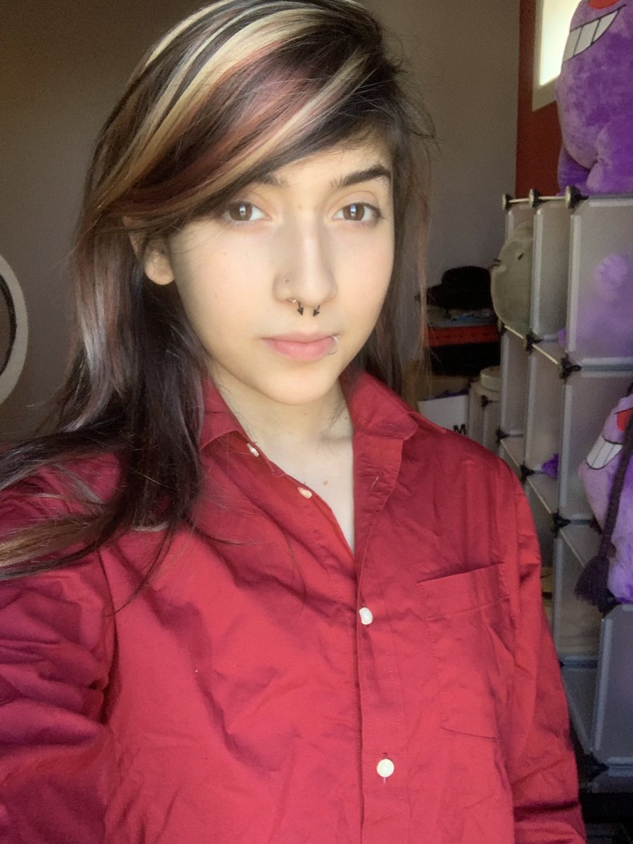 dara-on-twitter-ah-yes-the-totally-not-a-trans-girl-cishet-man-is-on