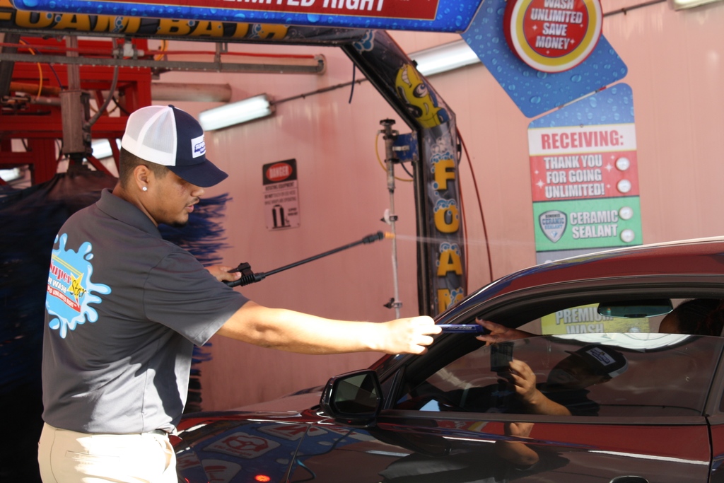 Hey San Diego baseball fans! ⚾⭐ Super Star Car Wash, the