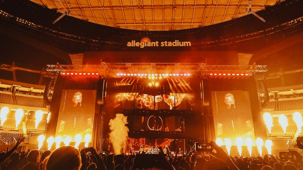 We are thankful for everyone who made this a great year! Happy Thanksgiving.
.
.
.
02.25.2022 | Metallica | Allegiant Stadium, Las Vegas, NV
#thanksgiving2022 #g2structures #stage #staging #roofstructure #stagingcompany #tour #lifeontheroad #stadiumshow #wemakeevents