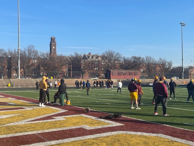 DUNBARFBCOACH's tweet photo. There's nothing like practicing on Thanksgiving morning! Love my guys! God had blessed me with a great life and a mission to keep making great men out of your boys! #dunbarpoetsfootball #greatestshowonturf #historyinthemaking #pushfor12 #PPO3 https://t.co/ao3qKXQ0fd