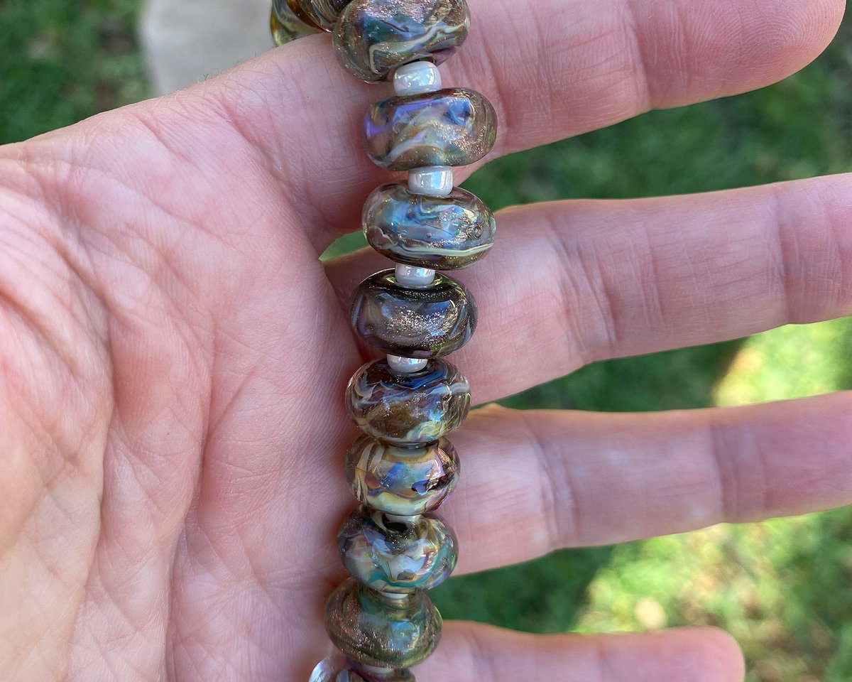 swcreations's tweet photo. ⭐⭐⭐⭐⭐ Color Pop Glitter Multicolor Lampwork Beads Set SRA for $18.00 #SWCreations #fashion https://t.co/owUB9eYooJ