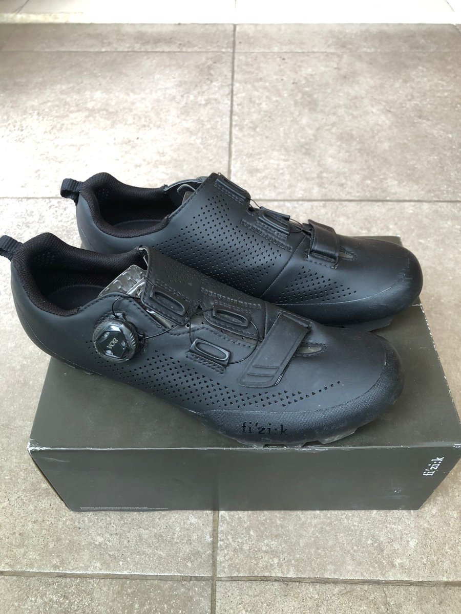 Cyclopath_'s tweet photo. -Fizik Terra X5
Black
Size: 43
Harga 2jt nego
Kondisi seperti di foto alias bagus. Hampir tidak pernah dipake gravel
-Crank SRAM Rival 22 GXP
110 BCD, 50/34
Crank arm 170
Harga 2jt nego
Beli dr aliexpress, jadi serial number di scratched #fnfjb https://t.co/9XuhBuJFmg