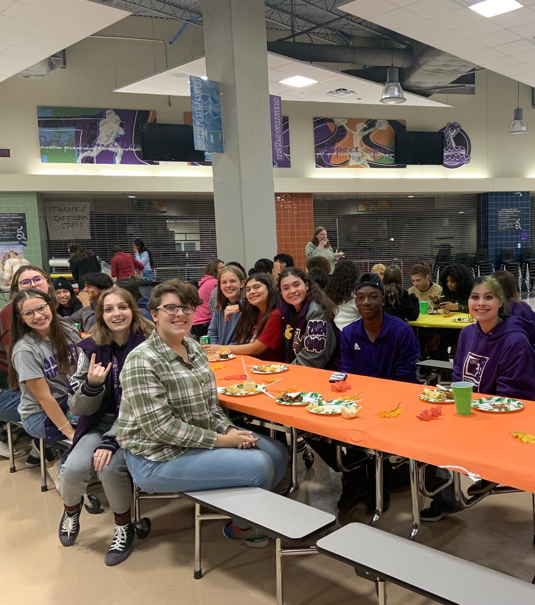 HAPPY THANKSGIVING!! WE WISH YOU ALL A WONDERFUL DAY!