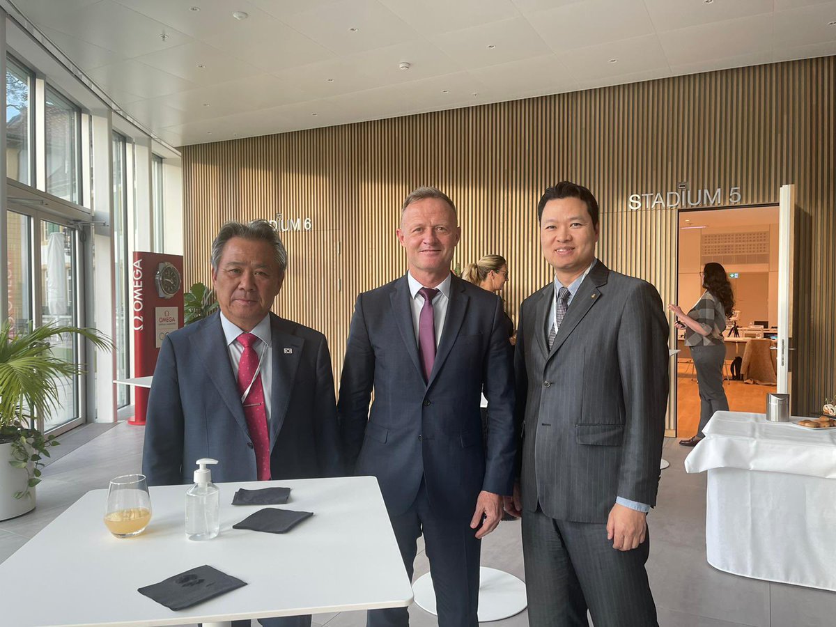 IOC Education Commission gathered this year after selecting new members. Mr. <a href="/lpetrynka/">Laurent Petrynka</a> is present as ISF President broadening the #SchoolSport community introducing ISF activity to possible new members. We are looking forward to grow in numbers as much as by the Olympic values💪