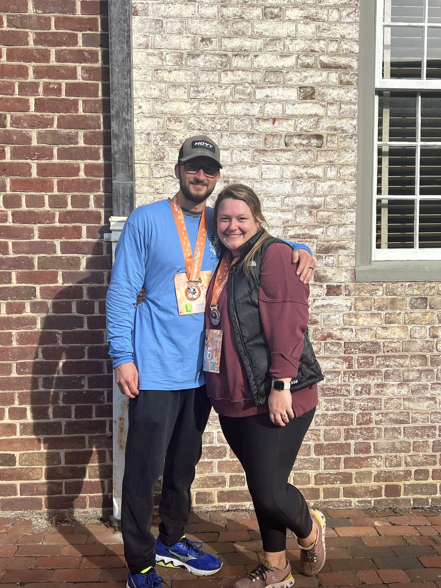 MrsSwarringim's tweet photo. Blue Talon Turkey Trot! 🦃🏃🏻‍♀️ https://t.co/zuZQOoYv04