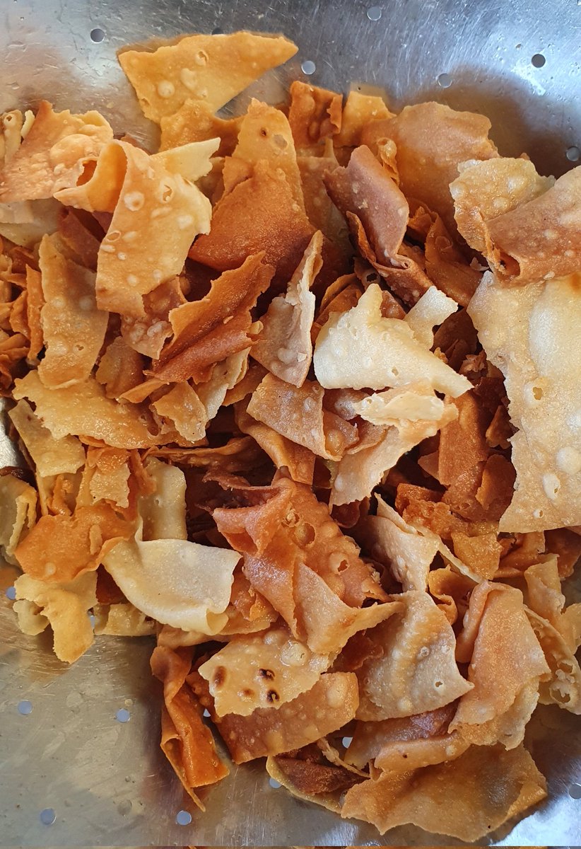 Discover_Msa's tweet image. Raise your hand if you greatly indulged in Papuri back in Primary school ✋️. 

#thestreetfoodofmombasa #discovermombasa #discover001 #experiencemombasa