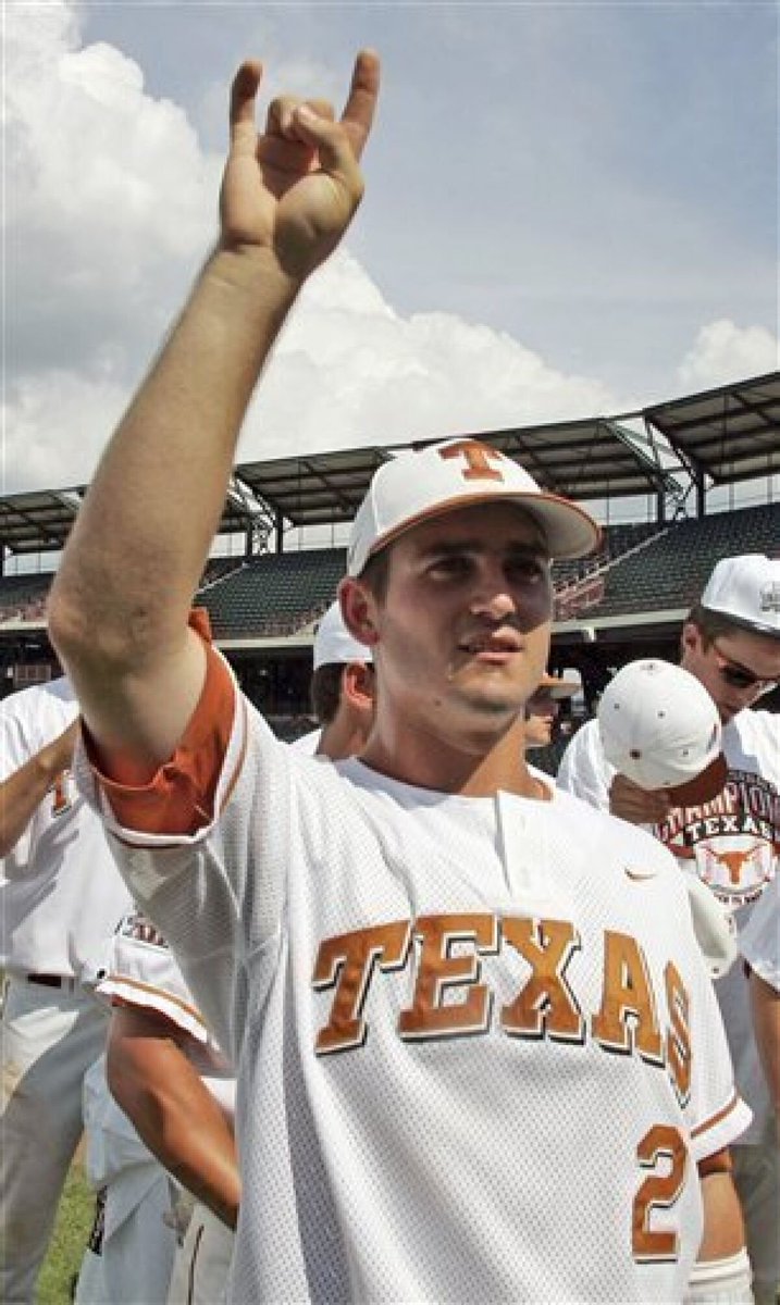jacspur's tweet photo. Happy Birthday to Lifetime Longhorn Travis Tucker.  Hope you have a great one.  #TTuck  #LF https://t.co/WCpu3ZmvIW