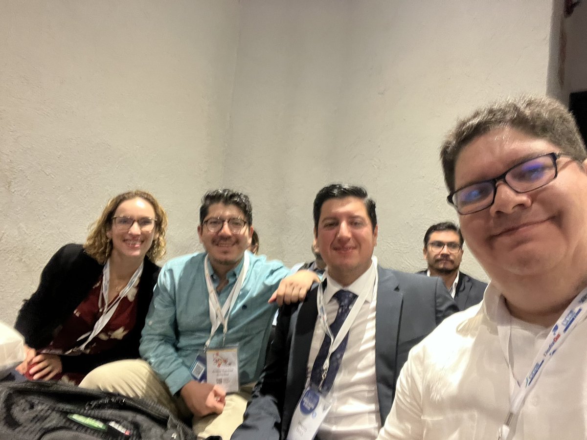 En la academia, UROGEA presente en Congreso Nacional Mexicano de Urologia, SMU, compartiendo con escuelas de urología y grandes amigos.  #TodosSomosSMU #SMU #SMU2022