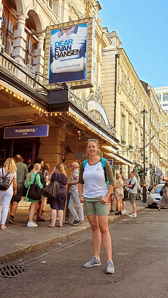 JessiMGGrote's tweet photo. ...and every single time I get notifications from @WestEndCovers there's this moment when I'm excited to see something about @DEHWestEnd
👕💙 but then I realize that it won't be and a little piece of my heart is breaking.💔😢 https://t.co/J5X1tggQ6s